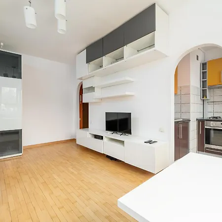 Apartment Rentplanet - Anielewicza Warschau
